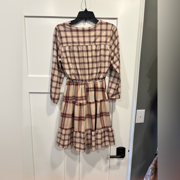 Cato A Line Dress Size SM Tan Multi Plaid Tiered Stretch 3/4 Sleeve Boho Mini - Picture 4 of 4